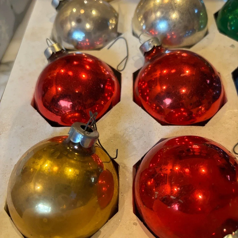 Rauch Multicolor Vintage Holiday Classics Round Ball Glass Ornaments 32ct USA